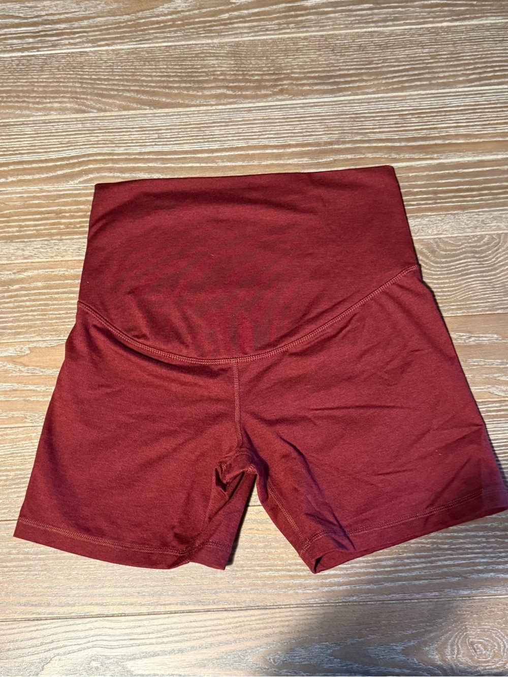 Old Navy maternity Burgundy Women’s Active Shorts